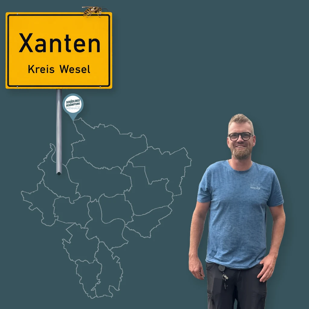 Wespenbekämpfung Xanten: Stefan Nienhaus, IHK-geprüfter Schädlingsbekämpfer aus Isselburg, mit Ortsschild Xanten und Karte des Einsatzgebiets.